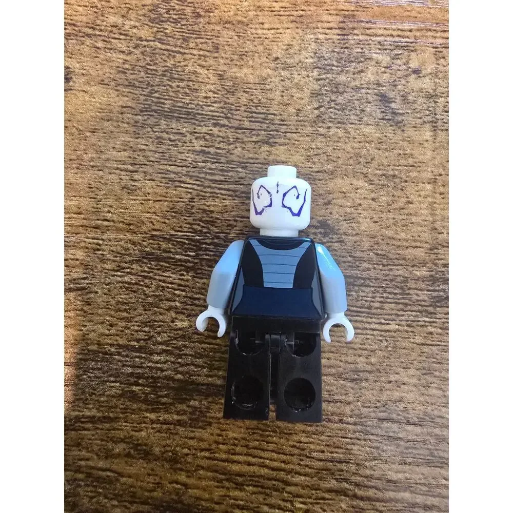 Lego Asajj Ventress 7957 Black Torso The Clone Wars Star Wars Minifigure